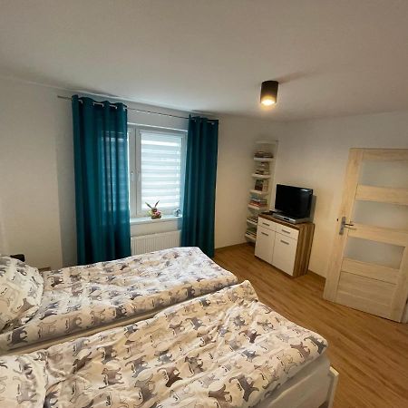 Apartament Monaberg Apartment ลอมนิซา ภายนอก รูปภาพ