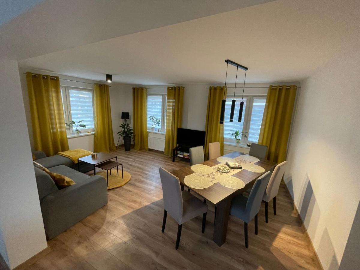Apartament Monaberg Apartment ลอมนิซา ภายนอก รูปภาพ