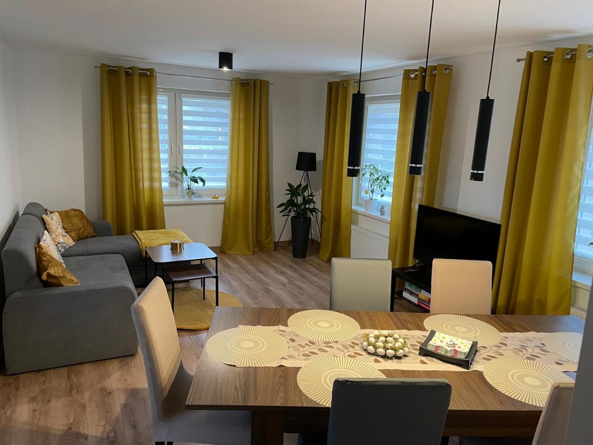 Apartament Monaberg Apartment ลอมนิซา ภายนอก รูปภาพ